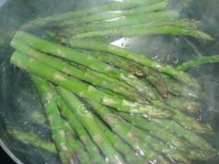 asparagus-sandwich-03.jpg
