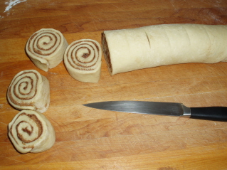 cinnamon-rolls-10.jpg