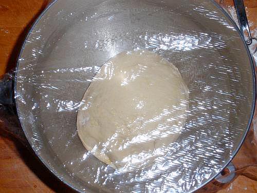 Proofing bread dough